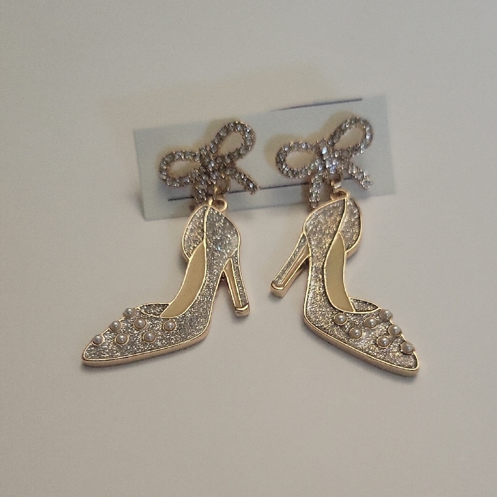 High Heel Shoes and Bow Earrings Gold and Silver - Picture 10 of 11